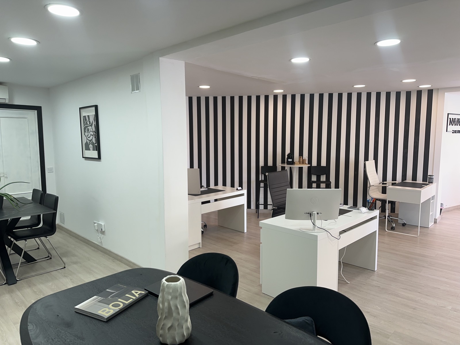 Oficina de Navarro Real Estate, C/ San Antón 35, Parla